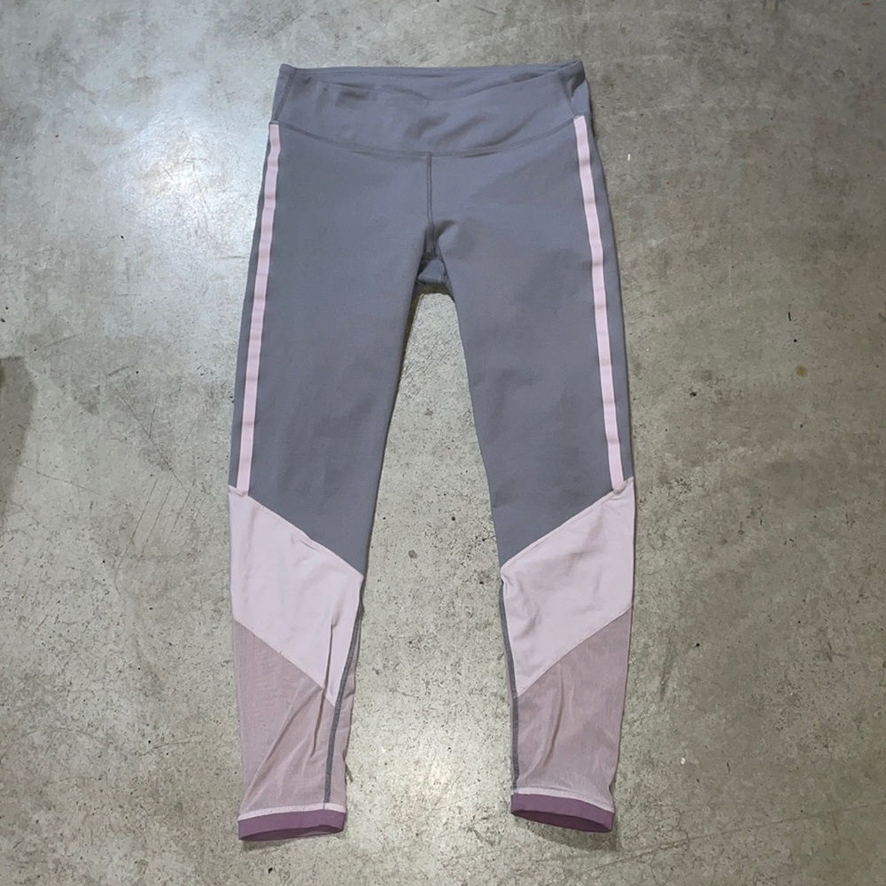 Fabletics woman’s leggings